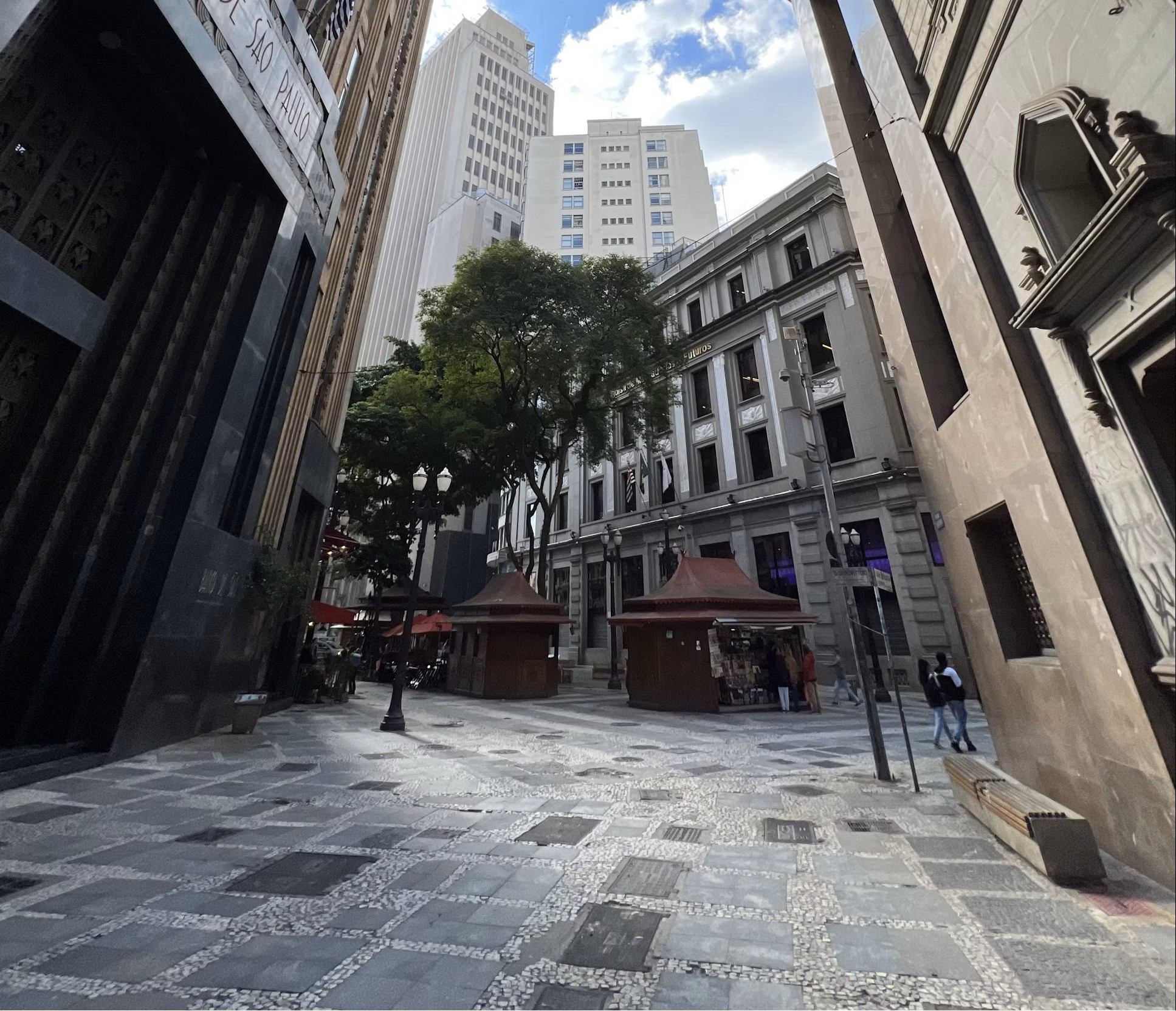 rua no historico Sao Paulo